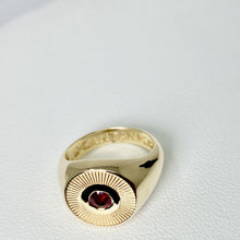 Load image into Gallery viewer, The Gentleman Signet - Ruby
