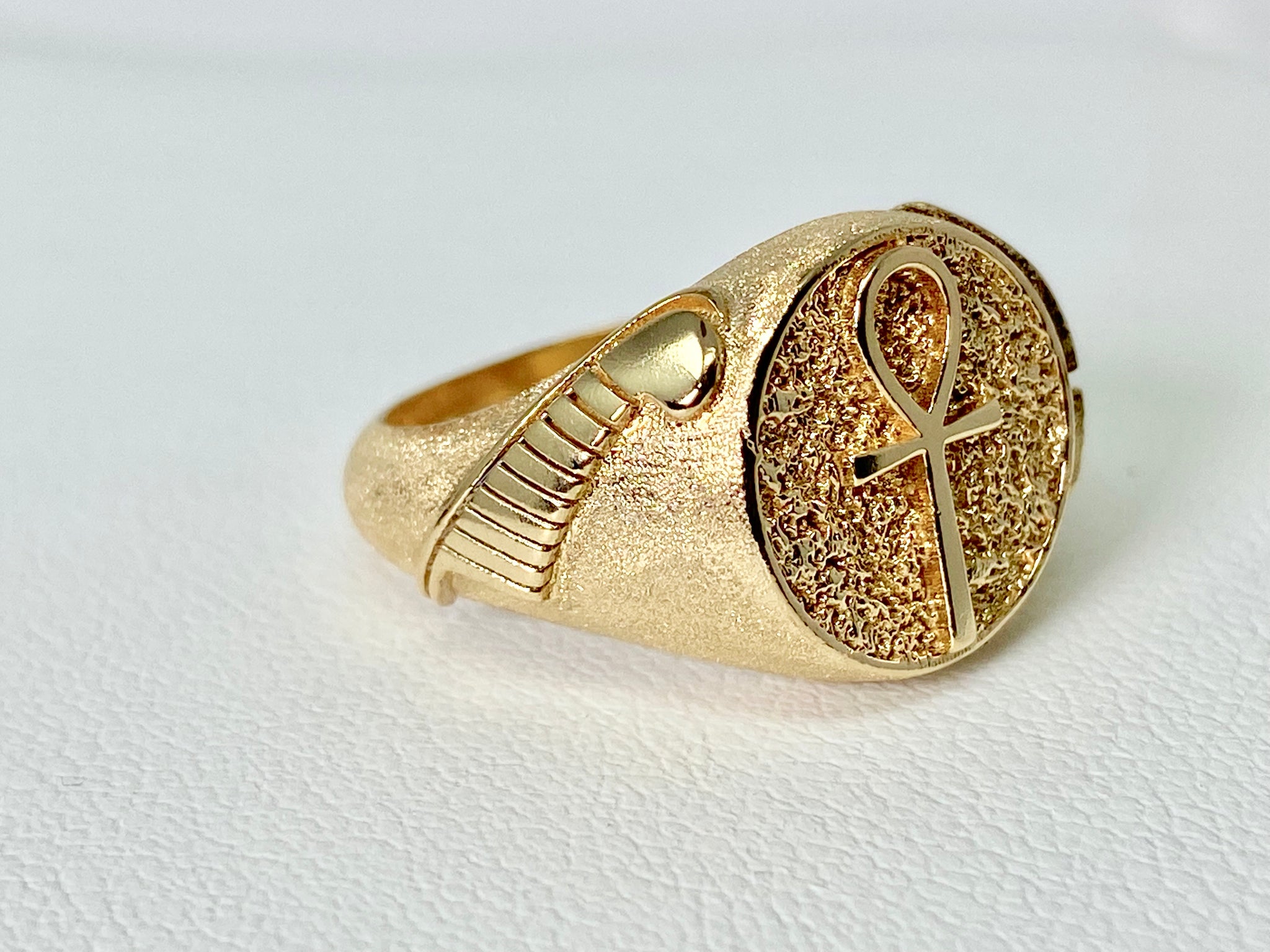 14 Karat Gold Ankh Charm, Key of Life Charm, Eternal Life Charm, Egypt –  Luxe Design Jewellery